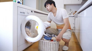 衣服洗完毛絮多怎么回事 定期清理洗衣机消毒又杀菌